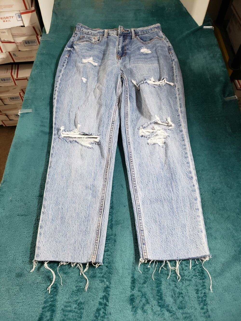 Aeropostale Jeans Size 6 Womens Blue Stretch Pants Denim Mid Rise Curvy Mom
